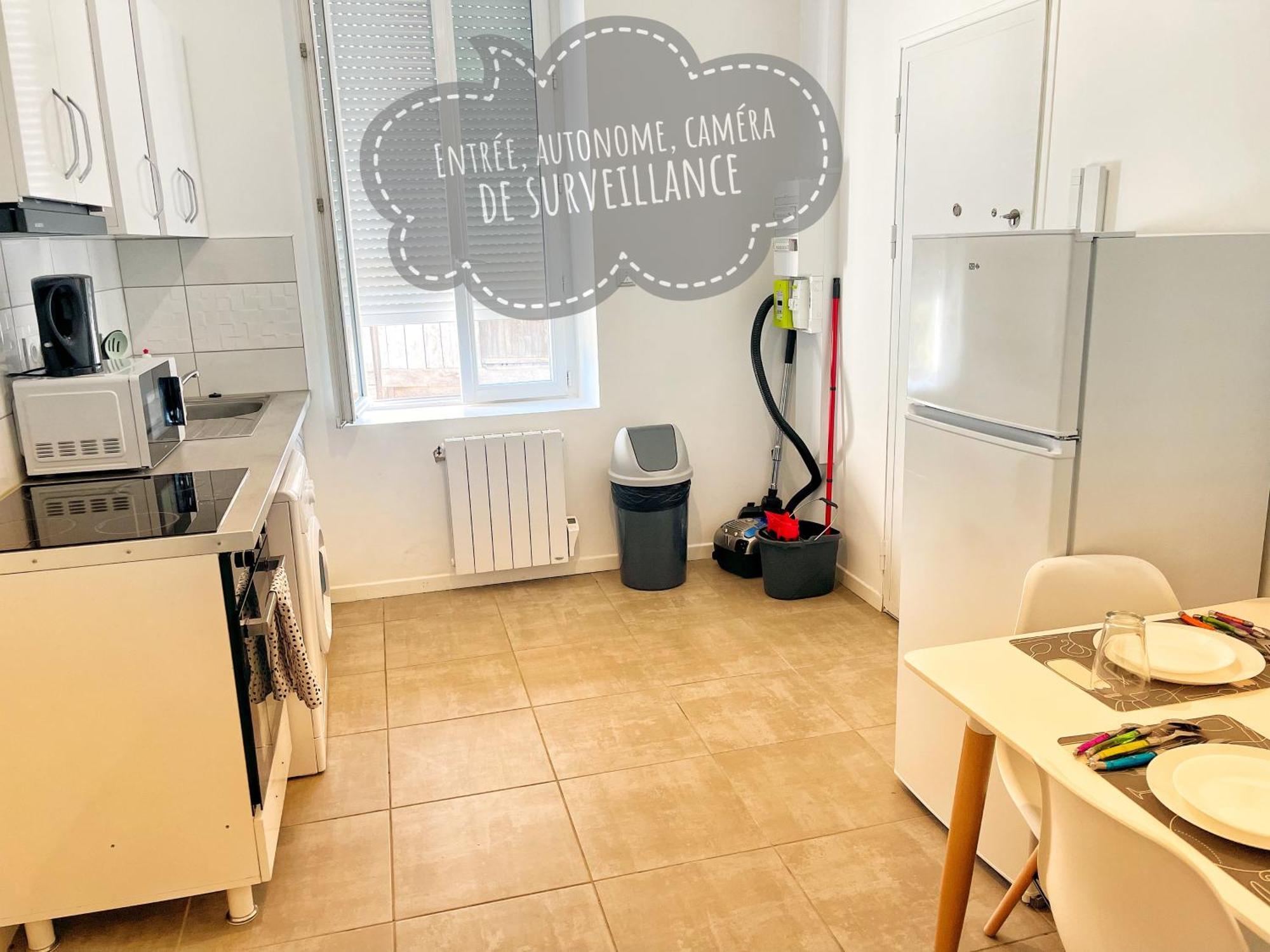 Chery'S House Vierzon Eksteriør billede